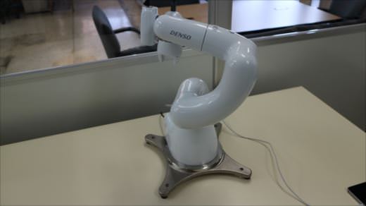 本社にロボットショールーム完成